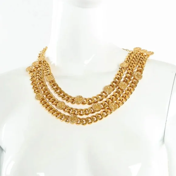 Stunning St. John Vintage 1980's-90' Gold Chain Belt with Medallion Accents - Picture 8 of 17